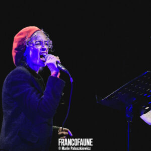 Les Fleurs du Slam #5 Les Fleurs du Slam #5 @ Le 140 (FrancoFaune 2024) © Marie Paluszkiewicz