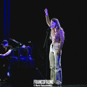 Les Fleurs du Slam #5 Les Fleurs du Slam #5 @ Le 140 (FrancoFaune 2024) © Marie Paluszkiewicz