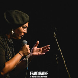 Les Fleurs du Slam #5 Les Fleurs du Slam #5 @ Le 140 (FrancoFaune 2024) © Marie Paluszkiewicz
