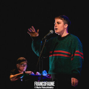Les Fleurs du Slam #5 Les Fleurs du Slam #5 @ Le 140 (FrancoFaune 2024) © Marie Paluszkiewicz