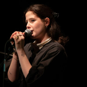 Louise Barreau Louise Barreau @ Auditions Parcours FrancoFaune 2024 (Maison poème) © Lara Herbinia