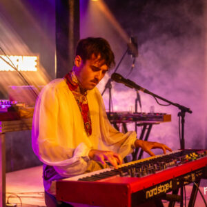 Alphonse Bisaillon Alphonse Bisaillon @ Pianofabriek (FrancoFaune 2025) © Lara Herbinia