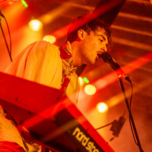 Alphonse Bisaillon Alphonse Bisaillon @ Pianofabriek (FrancoFaune 2025) © Lara Herbinia