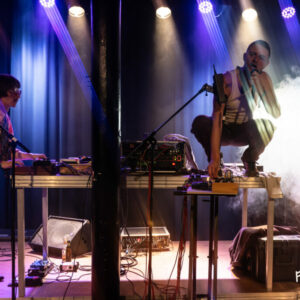Yolande Bashing Yolande Bashing @ Pianofabriek (FrancoFaune 2025) © Lara Herbinia