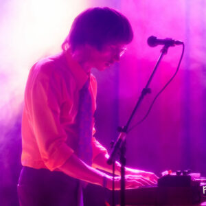 Yolande Bashing Yolande Bashing @ Pianofabriek (FrancoFaune 2025) © Lara Herbinia